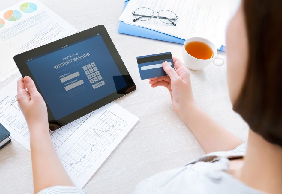 Green Banking: benefits, challenges and environmental management